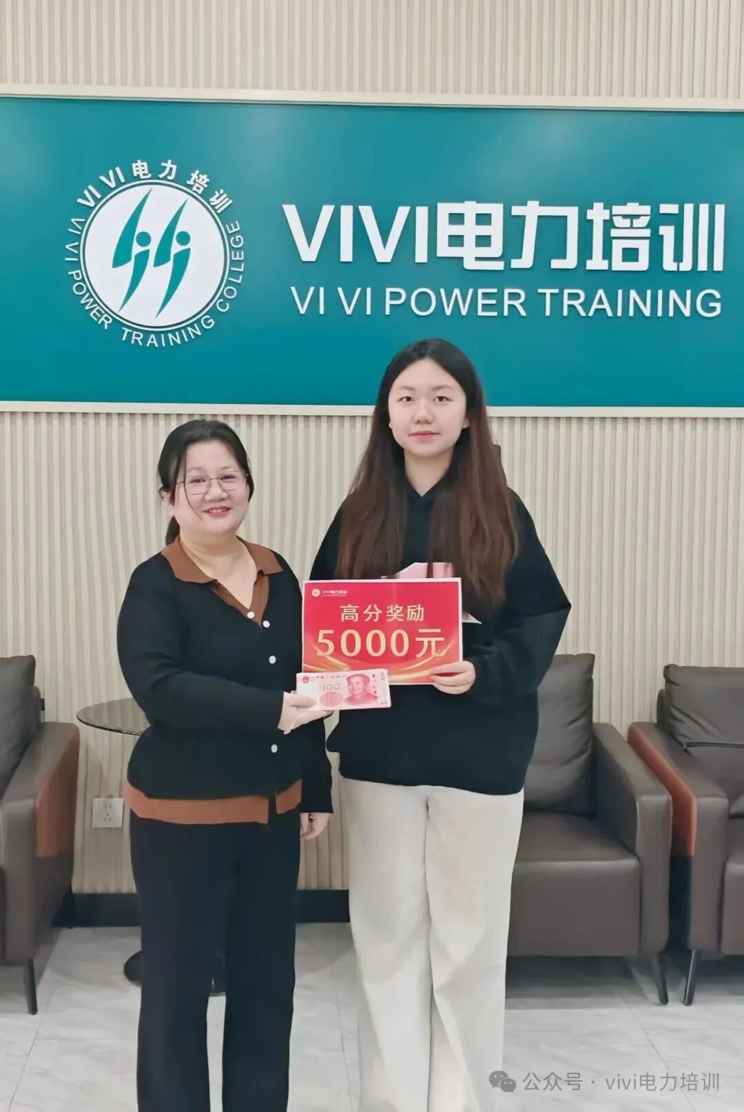 1765872929279611.jpg 1765872929279611.jpg