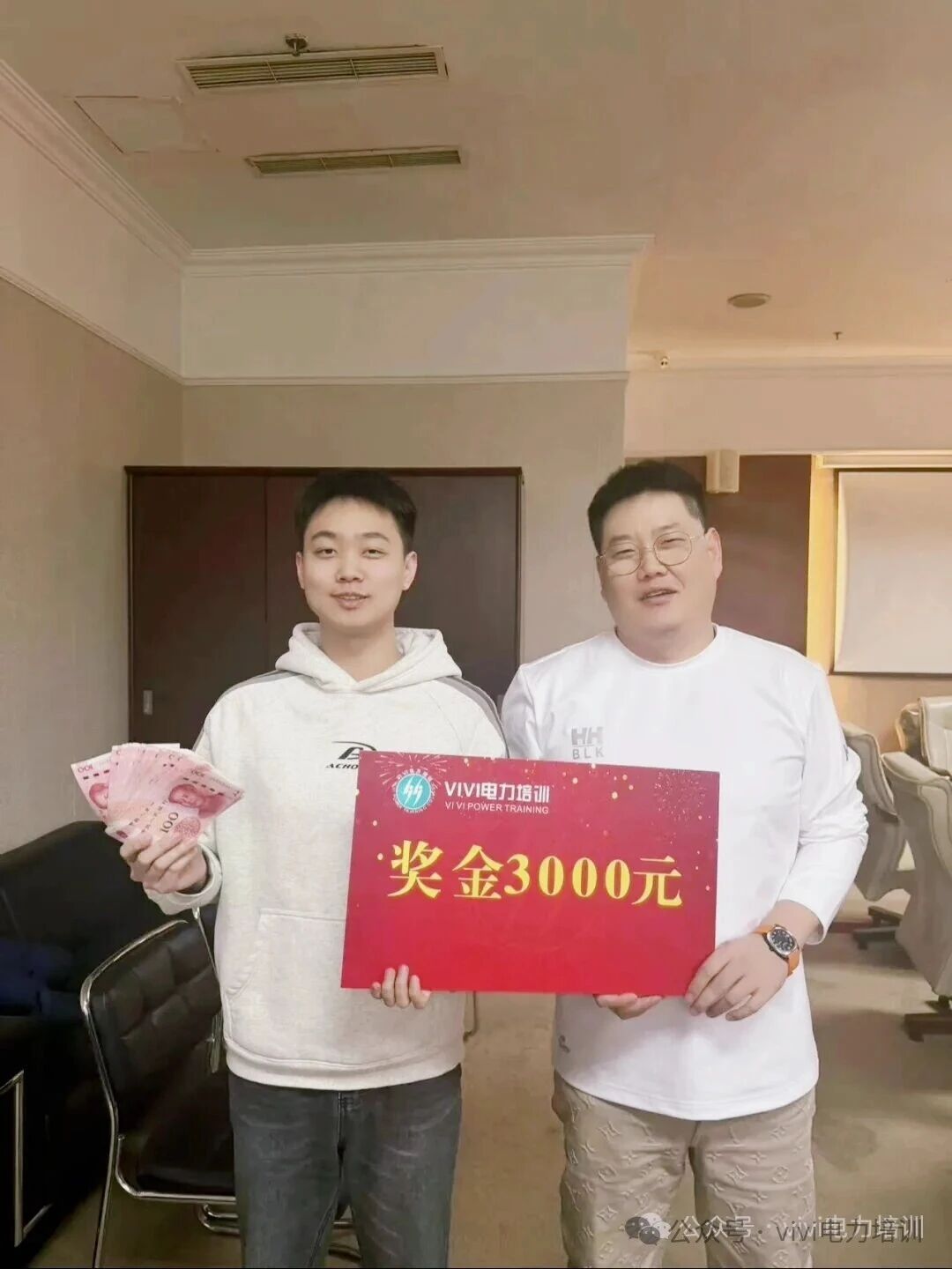 1765874071830968.jpg 1765874071830968.jpg